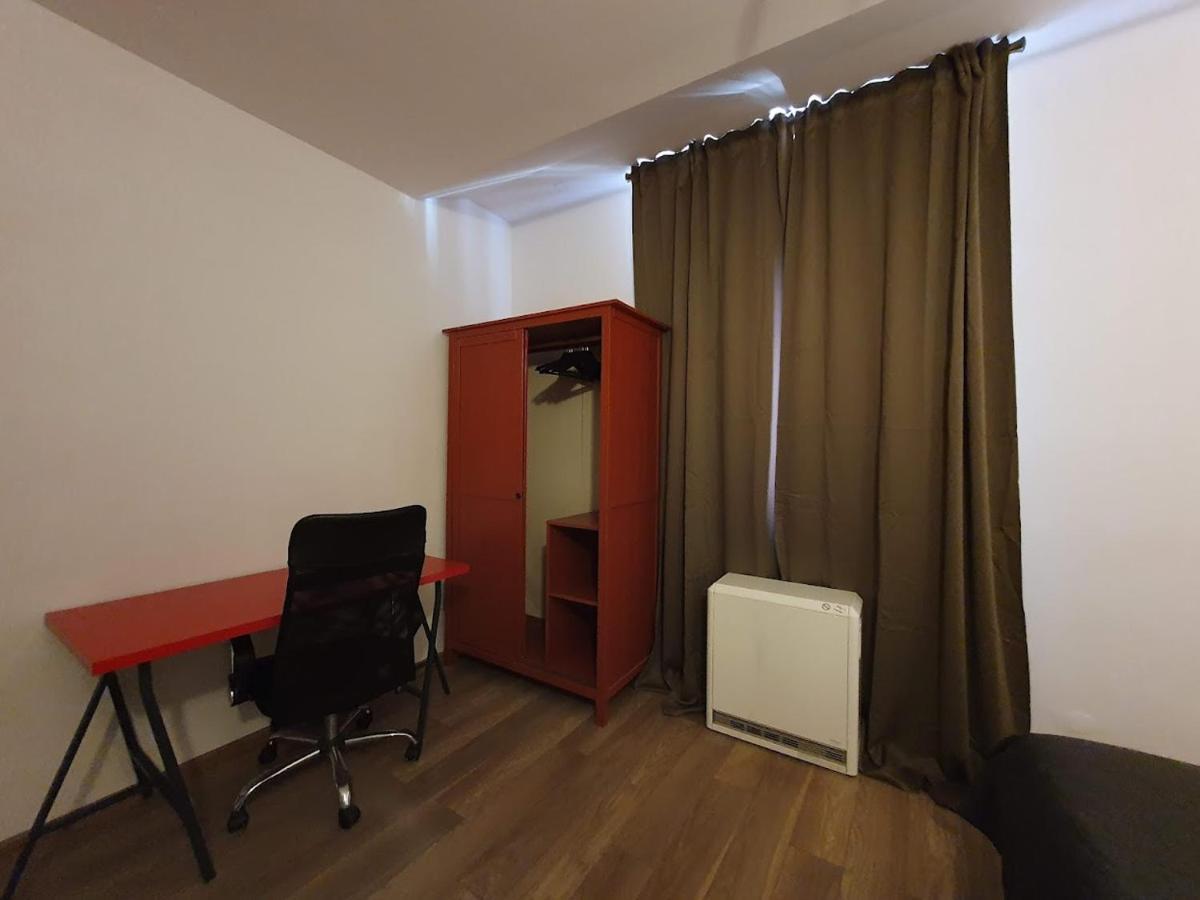 F-3 Rynek-wawel O&p Apartfamily Krakau
